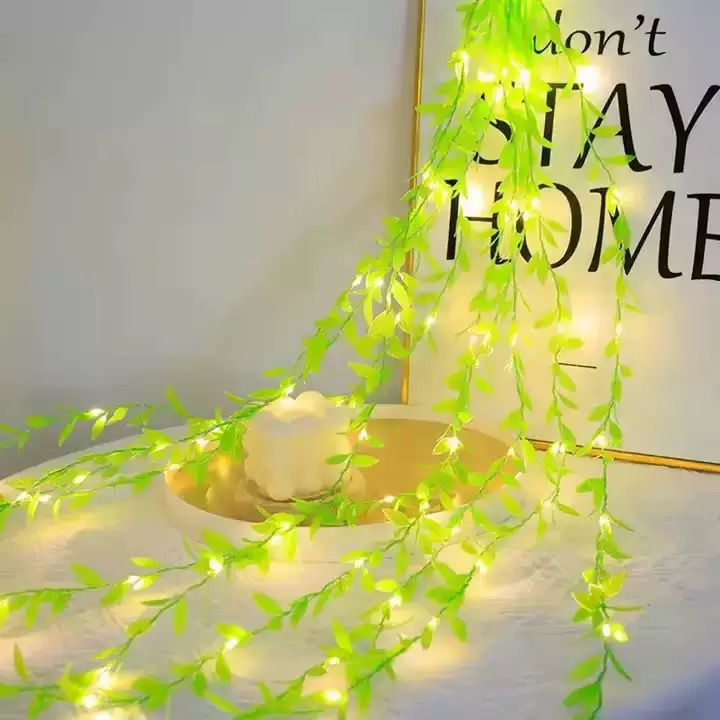 Cortina de Luz Vellyka encendida como decoración de interior; adornos no incluidos; Dropi 69759
